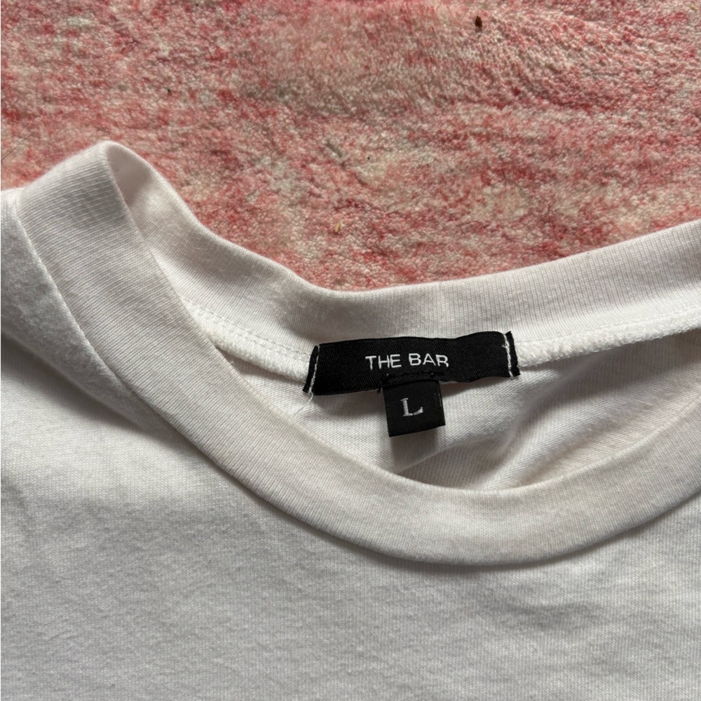 The Bar White Blue Varsity Cropped Top Tee Size Large - Picture 4 of 4